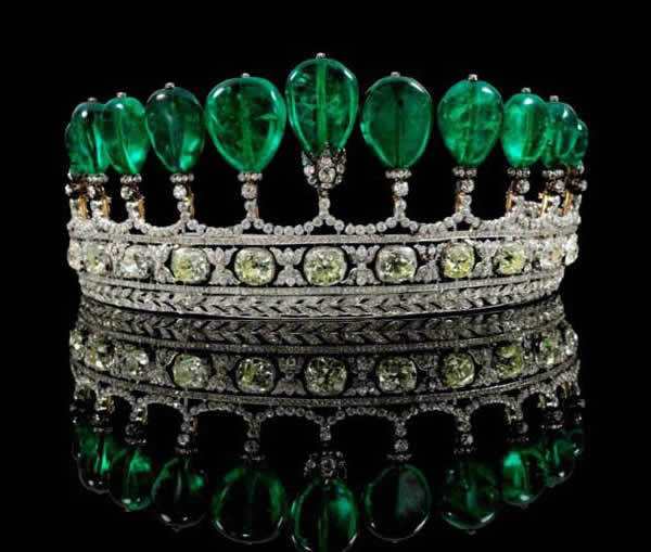 祖母绿：爱和生命的象征